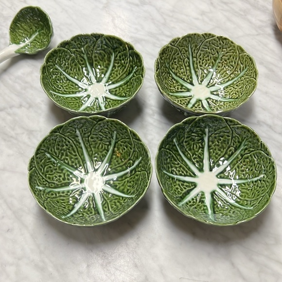 Cabbage Leaf Tureen Set. Tureen, Lid, Ladle, Four Bowls. Ceramic from Portugal - Picture 11 of 15